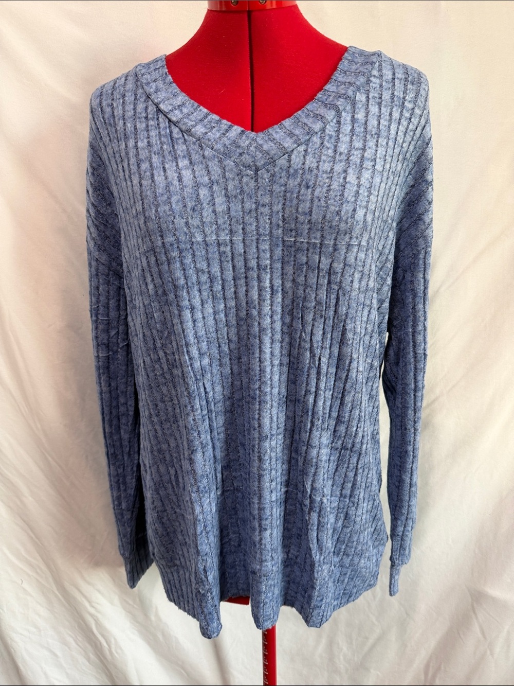 Ribbed V-Neck Sweater in Slate Blue